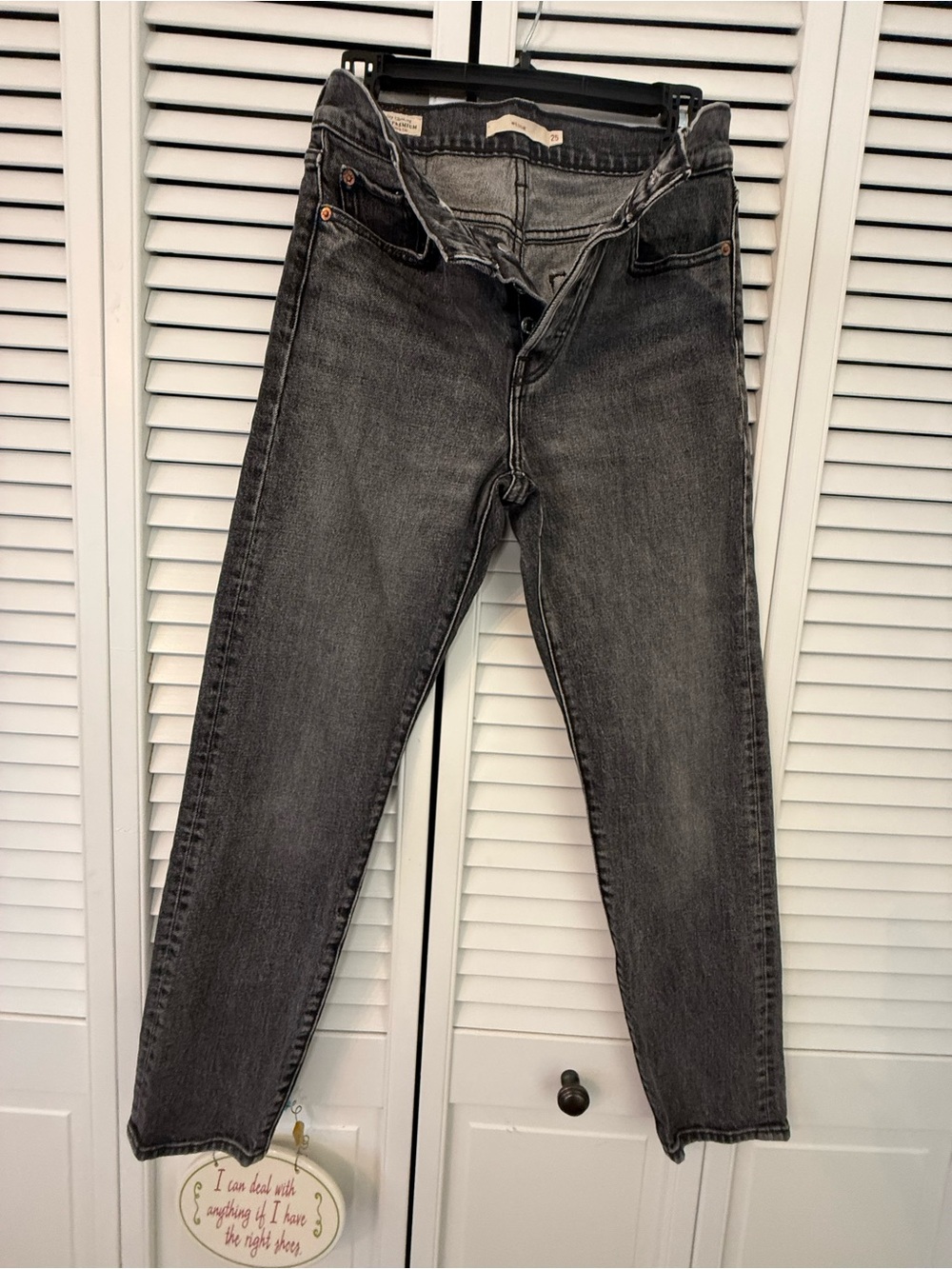 Levi's Premium Big E Wedgie Straight Jeans washed charcoal-gray Size 25